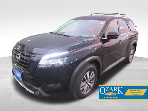 2022 Nissan Pathfinder SL 4WD