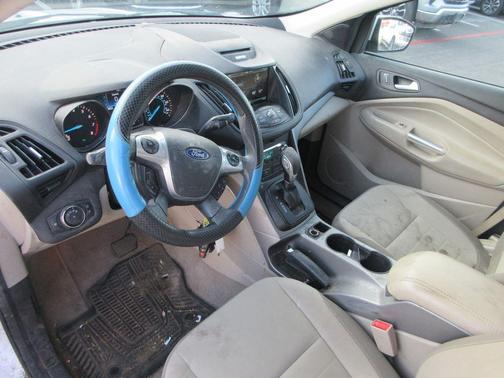 Oxford White 2014 Ford Escape SE