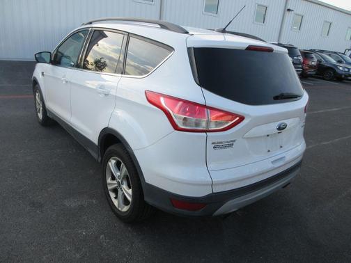 Oxford White 2014 Ford Escape SE