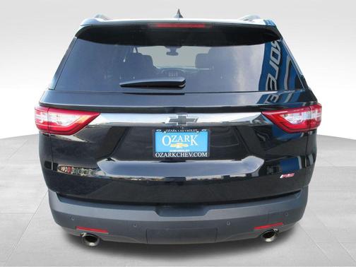 Mosaic Black Metallic 2019 Chevrolet Traverse RS