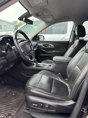Mosaic Black Metallic 2019 Chevrolet Traverse RS