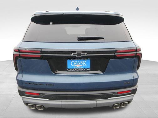 Lakeshore Blue Metallic 2026 Chevrolet Traverse Z71