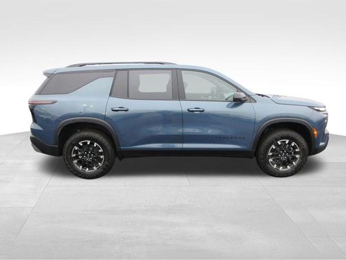 Lakeshore Blue Metallic 2026 Chevrolet Traverse Z71
