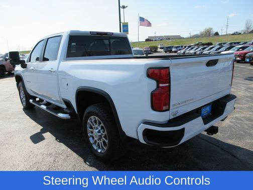 Summit White 2026 Chevrolet Silverado 2500 LT