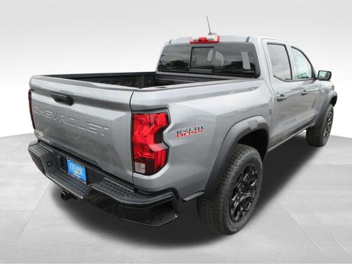 Sterling Gray Metallic 2026 Chevrolet Colorado Trail Boss