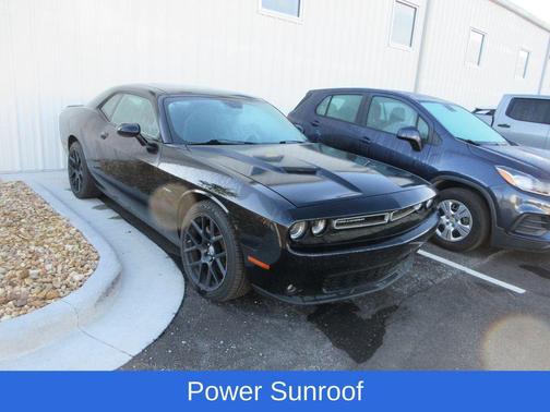 Pitch Black Clearcoat 2015 Dodge Challenger R/T