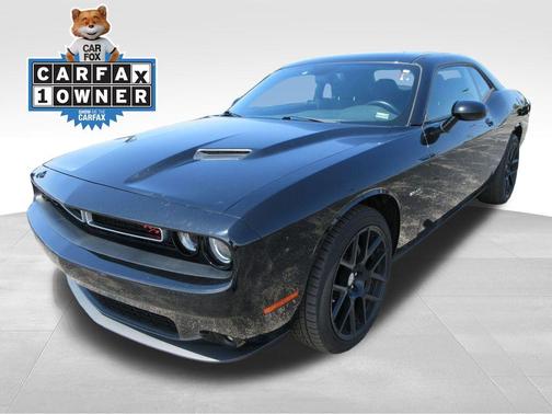 Pitch Black Clearcoat 2015 Dodge Challenger R/T