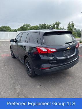 Midnight Blue Metallic 2021 Chevrolet Equinox LS