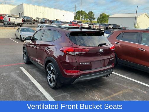 Ruby Wine 2016 Hyundai TUCSON Limited