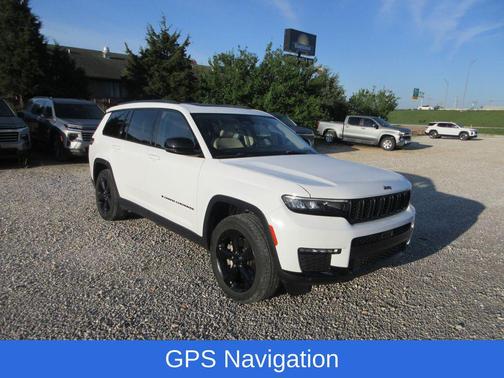 Bright White Clearcoat 2022 Jeep Grand Cherokee L Limited