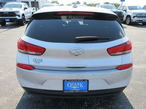Symphony Air Silver 2018 Hyundai Elantra GT Base