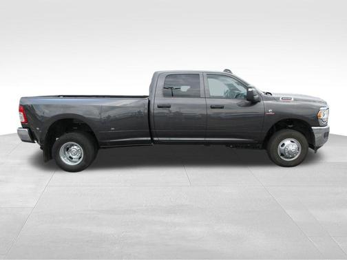 Granite Crystal Clearcoat Metallic 2024 RAM 3500 Tradesman