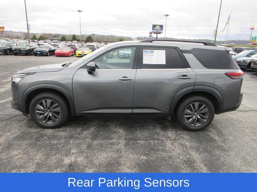 2022 Nissan Pathfinder SV 4WD