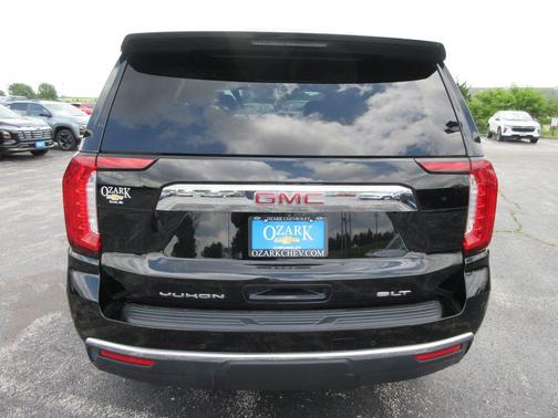 Onyx Black 2021 GMC Yukon SLT