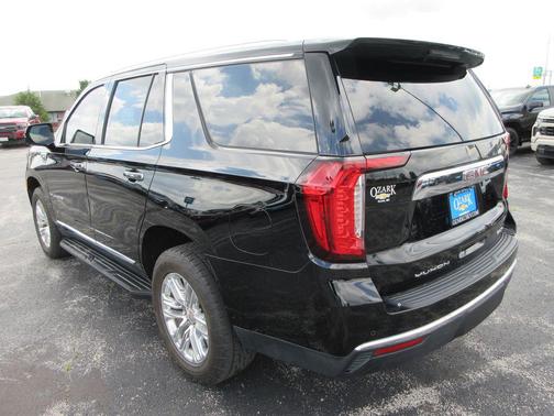 Onyx Black 2021 GMC Yukon SLT