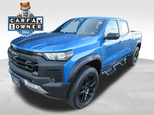 Glacier Blue Metallic 2024 Chevrolet Colorado Trail Boss