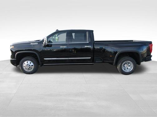 Black 2026 Chevrolet Silverado 3500 High Country