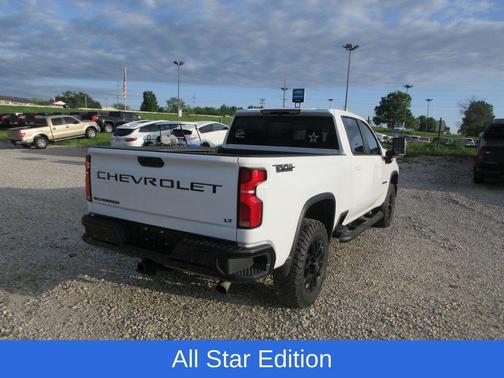 Summit White 2025 Chevrolet Silverado 2500 LT
