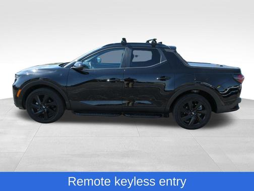 Phantom Black 2024 Hyundai SANTA CRUZ