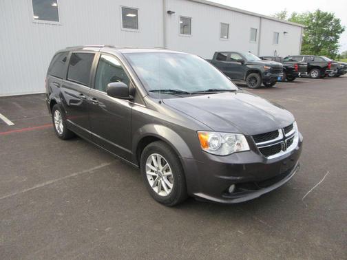 Granite Crystal Clearcoat Metallic 2020 Dodge Grand Caravan SXT