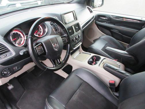 Granite Crystal Clearcoat Metallic 2020 Dodge Grand Caravan SXT