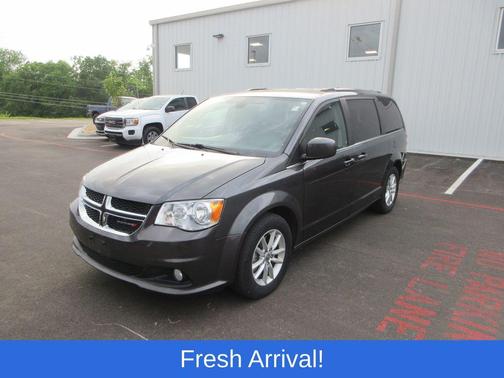 Granite Crystal Clearcoat Metallic 2020 Dodge Grand Caravan SXT