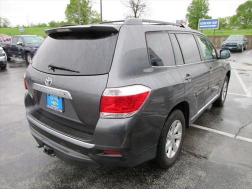 2011 Toyota Highlander SE