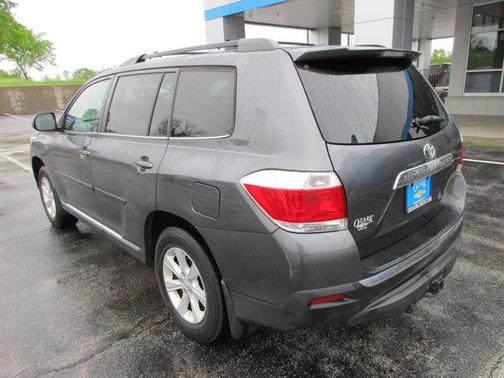 2011 Toyota Highlander SE