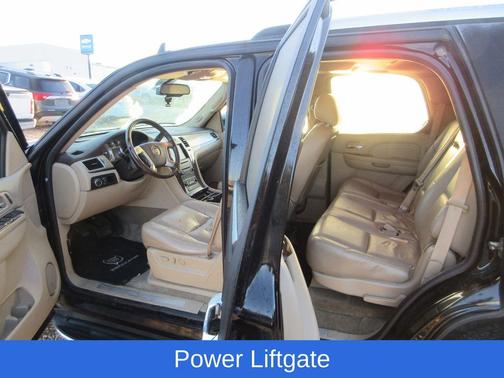 2010 Cadillac Escalade Luxury