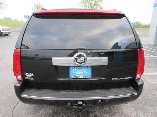 2010 Cadillac Escalade Luxury