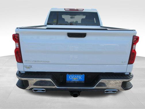 Summit White 2026 Chevrolet Silverado 1500 LT