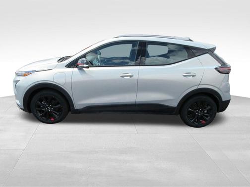 Silver Flare Metallic 2023 Chevrolet Bolt EUV LT