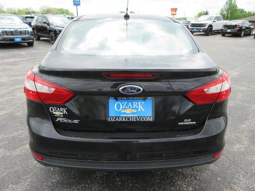 Tuxedo Black Metallic 2014 Ford Focus SE