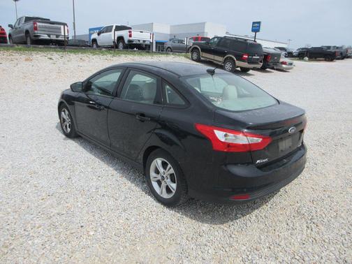 Tuxedo Black Metallic 2014 Ford Focus SE