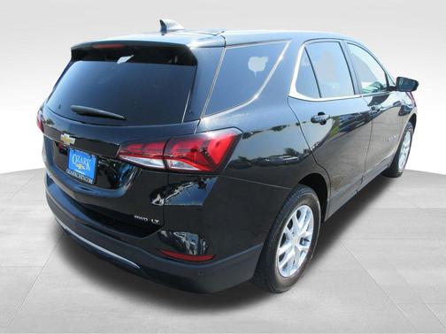 Mosaic Black Metallic 2024 Chevrolet Equinox LT