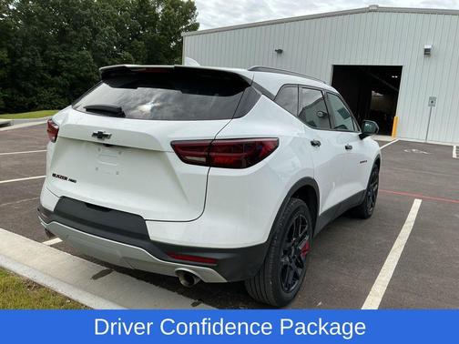 Summit White 2023 Chevrolet Blazer 2LT