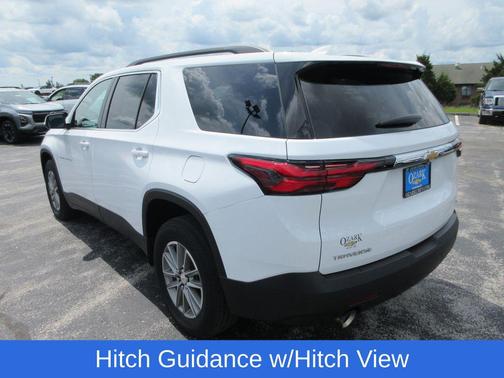 Summit White 2023 Chevrolet Traverse LT Cloth
