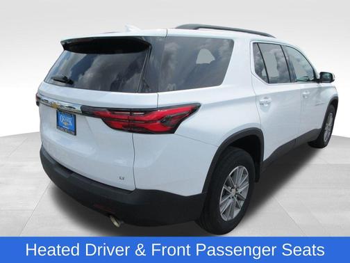 Summit White 2023 Chevrolet Traverse LT Cloth