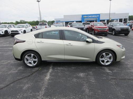 2017 Chevrolet Volt LT