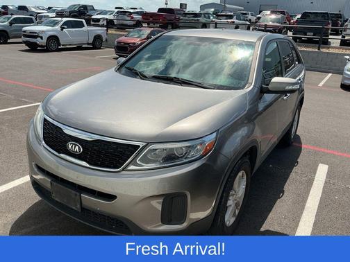 Titanium Silver 2015 Kia Sorento LX