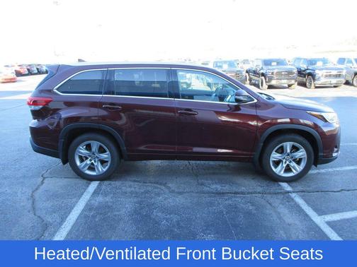 Ooh La La Rouge Mica 2017 Toyota Highlander Limited