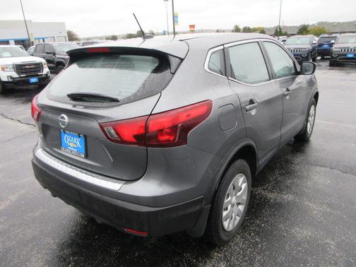 2018 Nissan Rogue Sport S