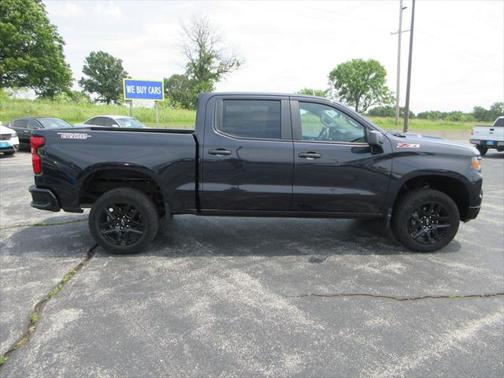 2022 Chevrolet Silverado 1500 Custom Trail Boss