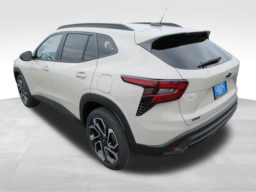White Sand 2026 Chevrolet Trax 2RS
