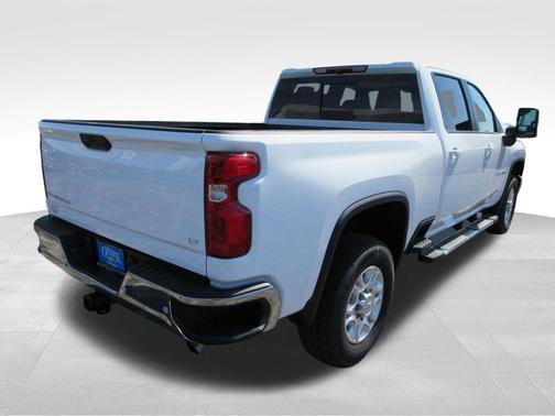 Summit White 2026 Chevrolet Silverado 2500 LT