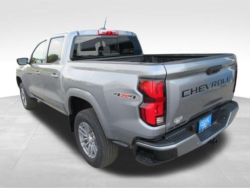 Sterling Gray Metallic 2026 Chevrolet Colorado LT