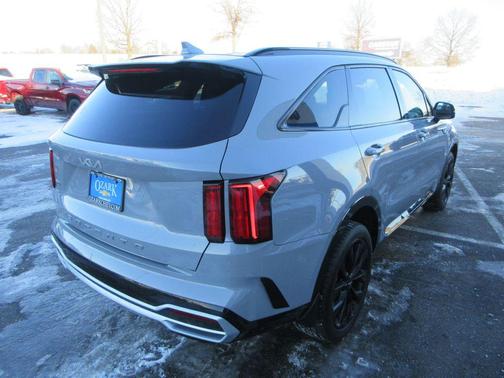 2022 Kia Sorento SX