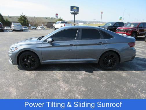 Platinum Gray Metallic 2025 Volkswagen Jetta 1.5T SE