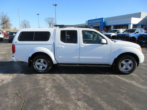 2008 Nissan Frontier LE Crew Cab