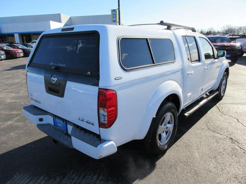 2008 Nissan Frontier LE Crew Cab